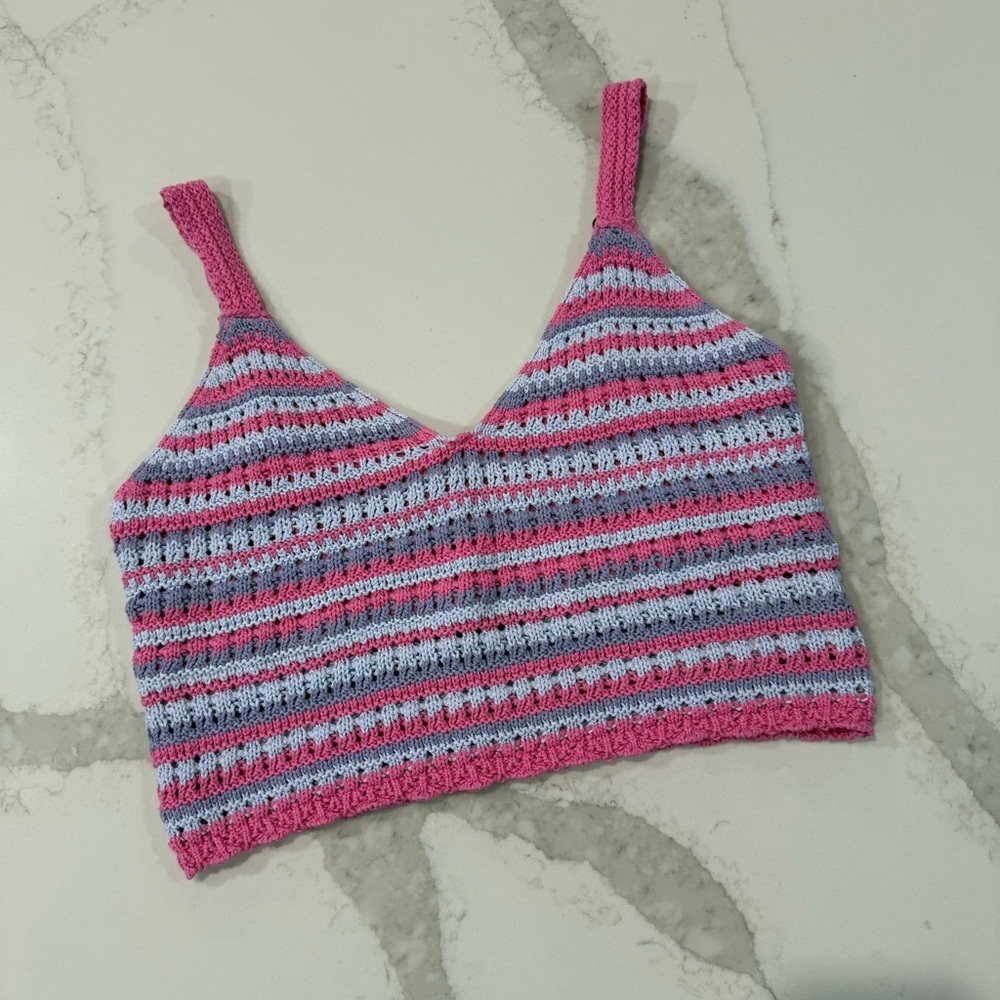 Hollister Crochet Striped Knit Crop Top Women’s Large Pink/Purple Boho Vacation - Picture 2 of 6
